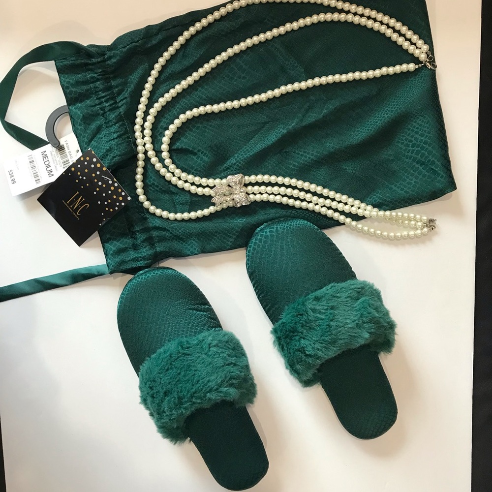 INC Women’s Slippers In Bag/embossed Croc/size M 7-8/nwt